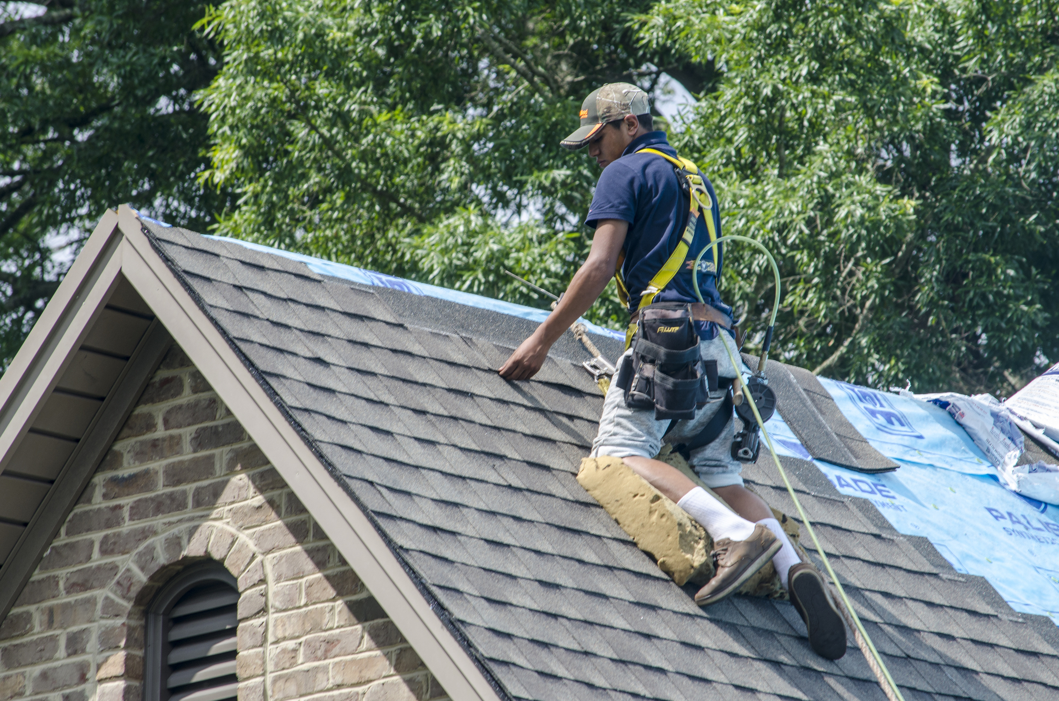 roofing contractor in woodbury mn